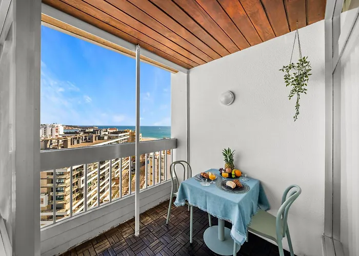 Tarik Golden View Apartment Portimao